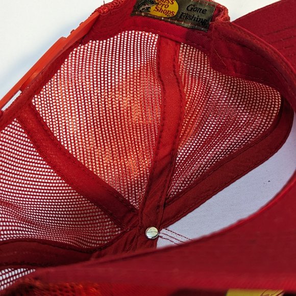 Red Bass Pro Shops Snapback Trucker Hat - Picture 3 of 4